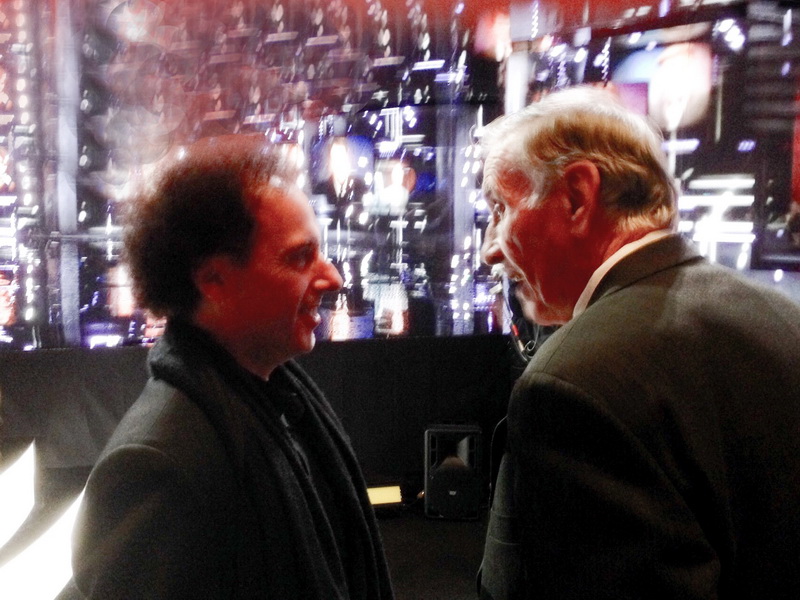 JHB bassist Joe Rockman and Jeff's dad Bud catch up before the show... © Pat Rush